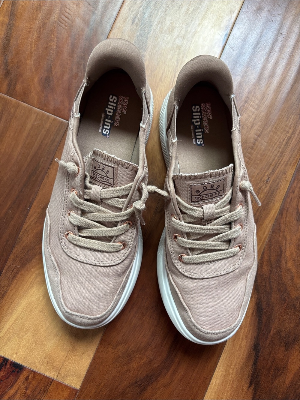 Skechers Slip-ins: BOBS Skip Cute - Keep It Sweet